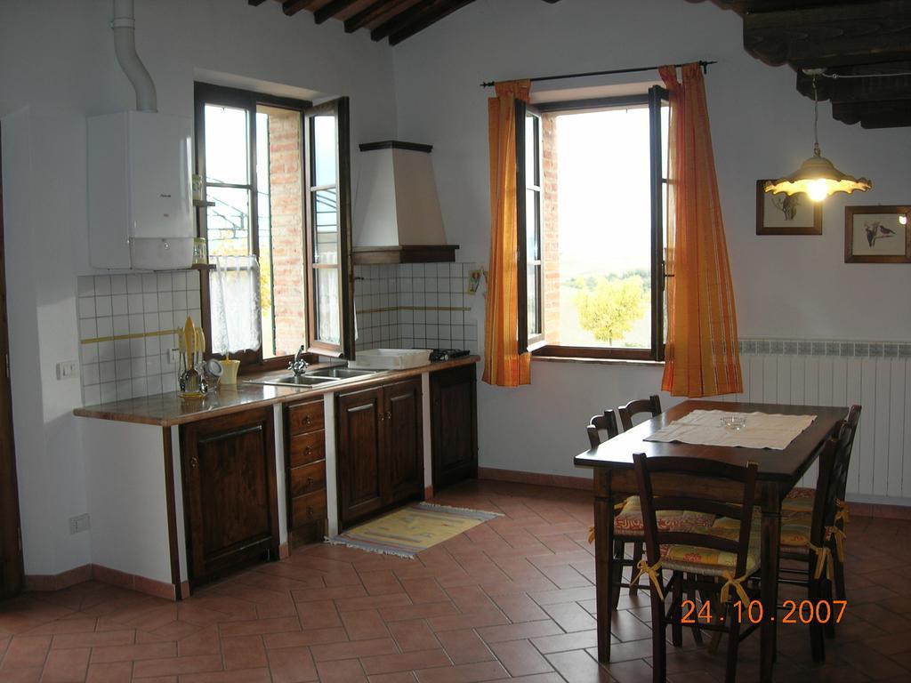 Agriturismo La Valle Del Sole Castiglione dʼOrcia Pokoj fotografie